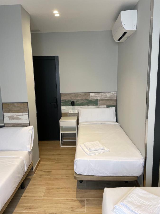 Hey Rooms Cerdanyola del Valles Buitenkant foto