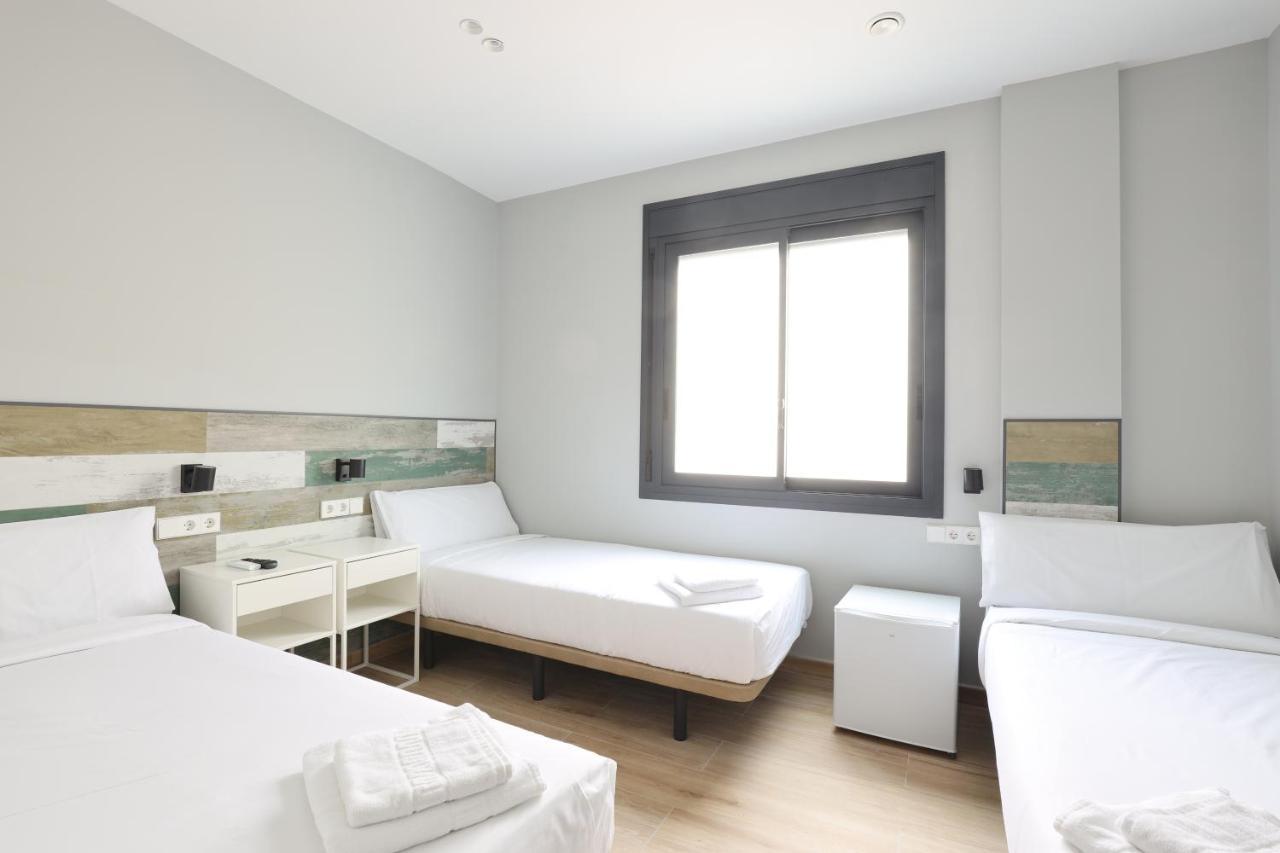 Hey Rooms Cerdanyola del Valles Buitenkant foto