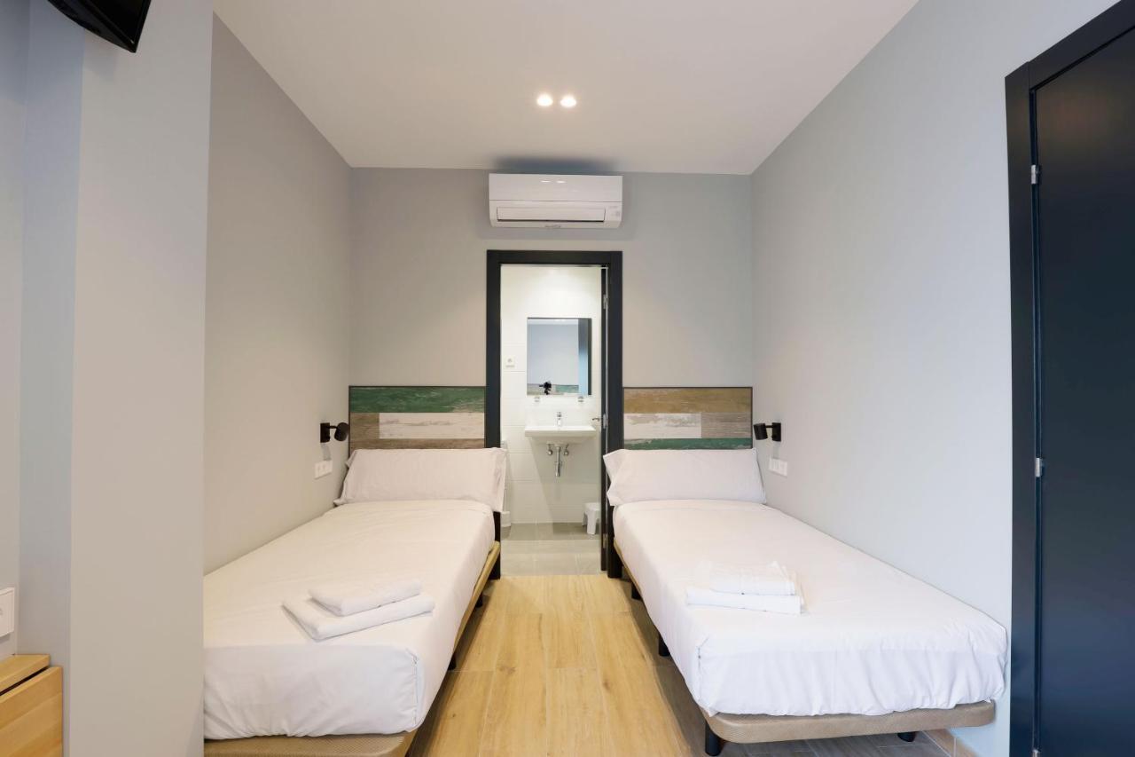 Hey Rooms Cerdanyola del Valles Buitenkant foto