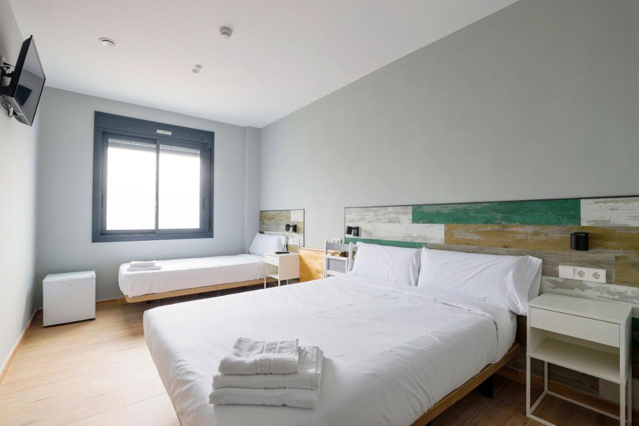 Hey Rooms Cerdanyola del Valles Buitenkant foto